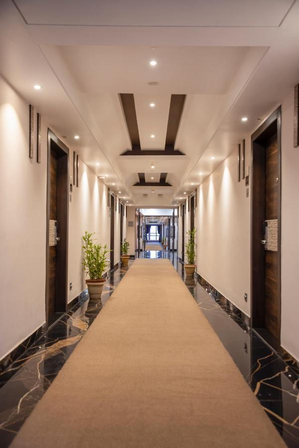 โรงแรมราชมาฮาล กูวาฮาติ ภายนอก รูปภาพ